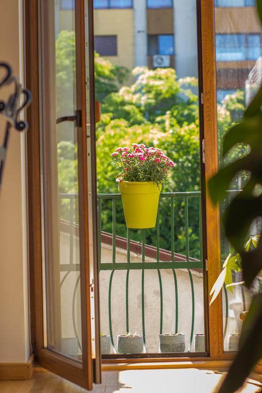 Silvia'S Apartment Voluntari Екстериор снимка
