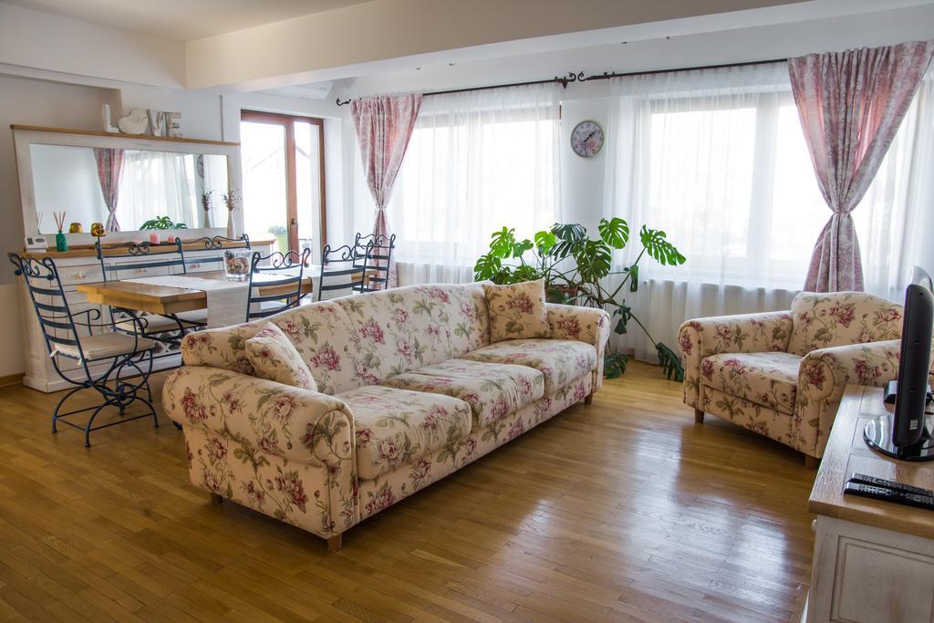 Silvia'S Apartment Voluntari Екстериор снимка