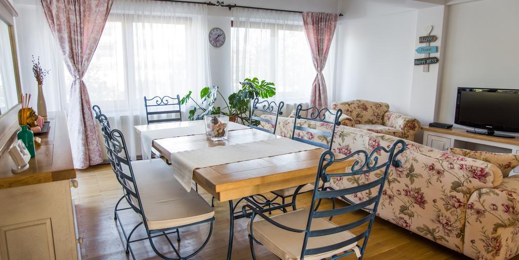 Silvia'S Apartment Voluntari Екстериор снимка